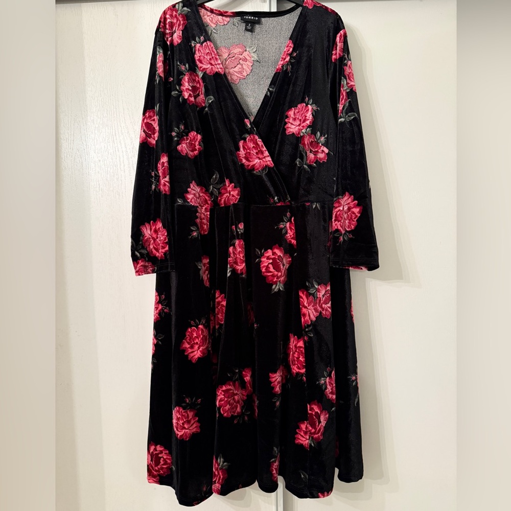 Torrid Black and Pink Floral Women's Velvet Dress